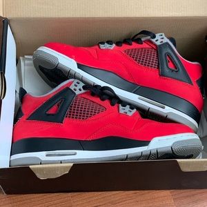 Air Jordan 4 Retro Torro Bravos